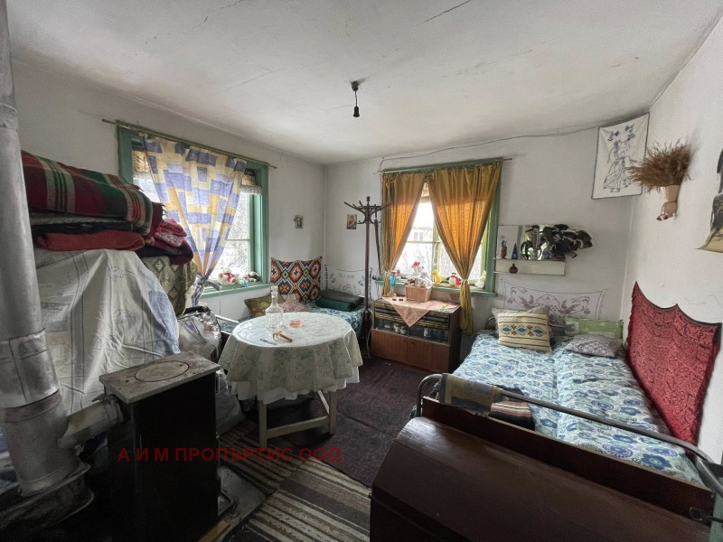 Продава КЪЩА, с. Ваксево, област Кюстендил, снимка 7 - Къщи - 53112055