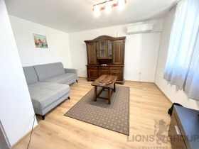 2 bedroom Kolhozen pazar, Varna 1