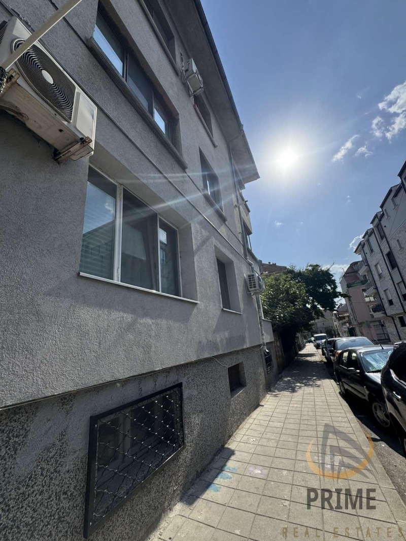 Te koop  3+ slaapkamer Burgas , Tsentar , 95 m² | 93788869 - afbeelding [2]