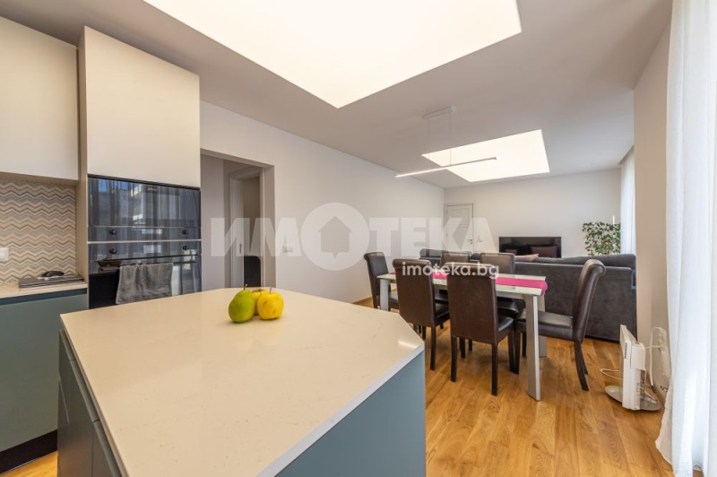 Продава МНОГОСТАЕН, гр. Варна, Бриз, снимка 6 - Апартаменти - 52331272