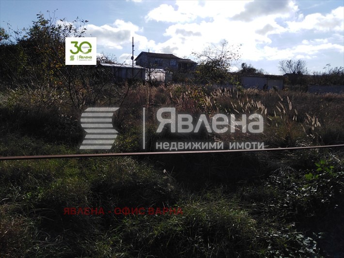 Eladó  Cselekmény Varna , m-t Borovec - sever , 530 négyzetméter | 80858226