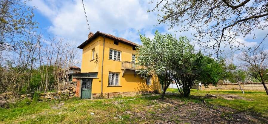 Продава КЪЩА, гр. Левски, област Плевен, снимка 5 - Къщи - 54644505