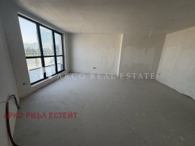 Продава  4-стаен, град София