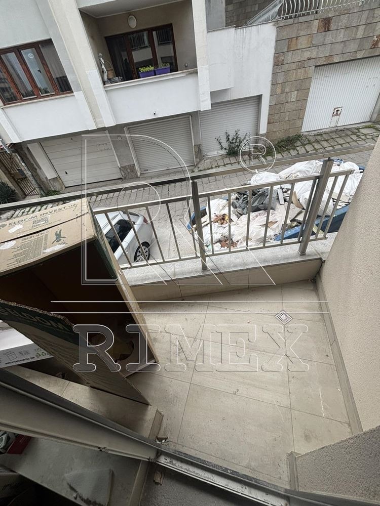 De vânzare  1 dormitor Plovdiv , Țentâr , 52 mp | 12195118 - imagine [5]