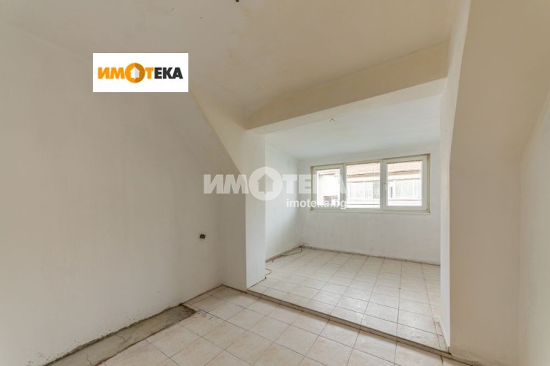 Продава 3-СТАЕН, гр. Варна, Зимно кино Тракия, снимка 5 - Aпартаменти - 48096038