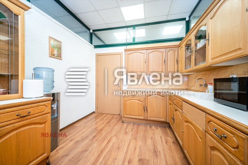 Eladó  Hivatal Sofia , Gorubljane , 389 négyzetméter | 30167252 - kép [11]
