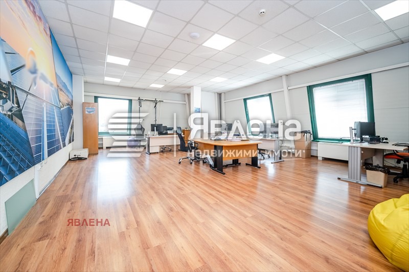 Eladó  Hivatal Sofia , Gorubljane , 389 négyzetméter | 30167252