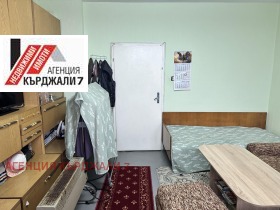 Многостаен град Кърджали, Център 5