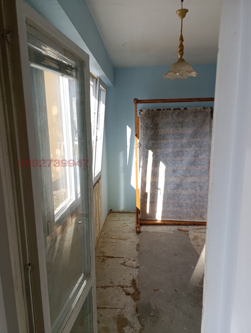 Продава 2-СТАЕН, гр. Дупница, област Кюстендил, снимка 2 - Апартаменти - 53078430