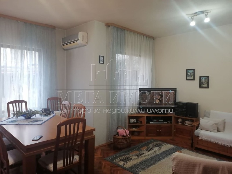 Na prodej  Podlaha domu Sliven , Centar , 110 m2 | 54209556