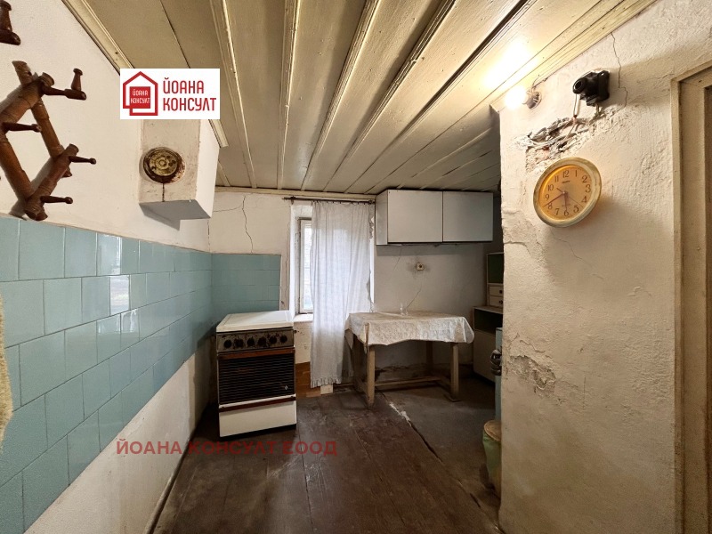 Продава КЪЩА, гр. Никопол, област Плевен, снимка 9 - Къщи - 52398548