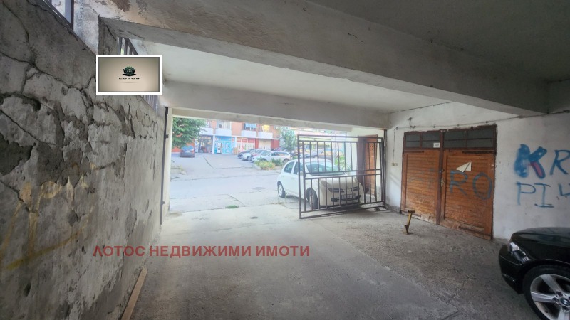 À venda  Garagem Veliko Tarnovo , Centar , 24 m² | 51909775