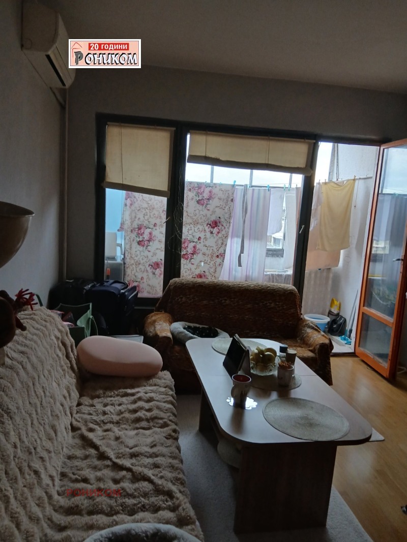Продава 2-СТАЕН в град Пловдив, Въстанически - 48 кв.м / 74 500 € » 145 709.34 лв., РОНИКОМ