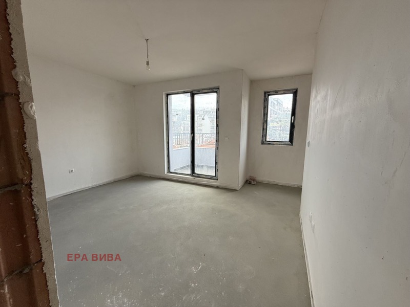 Продава 3-СТАЕН в град Варна, Погреби - 106 кв.м / 229 000 € » 447 885.07 лв., ЕРА ВИВА
