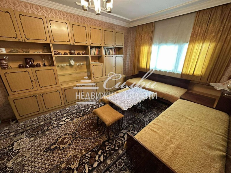 Продава МНОГОСТАЕН в град Търговище, Вароша - 108 кв.м / 120 153.59 € » 235 000 лв., НЕДВИЖИМИ ИМОТИ СИЛВИ