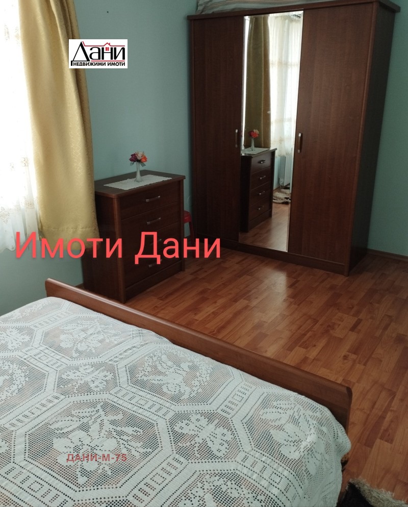 Продава 3-СТАЕН, гр. Шумен, Център, снимка 5 - Aпартаменти - 49533470