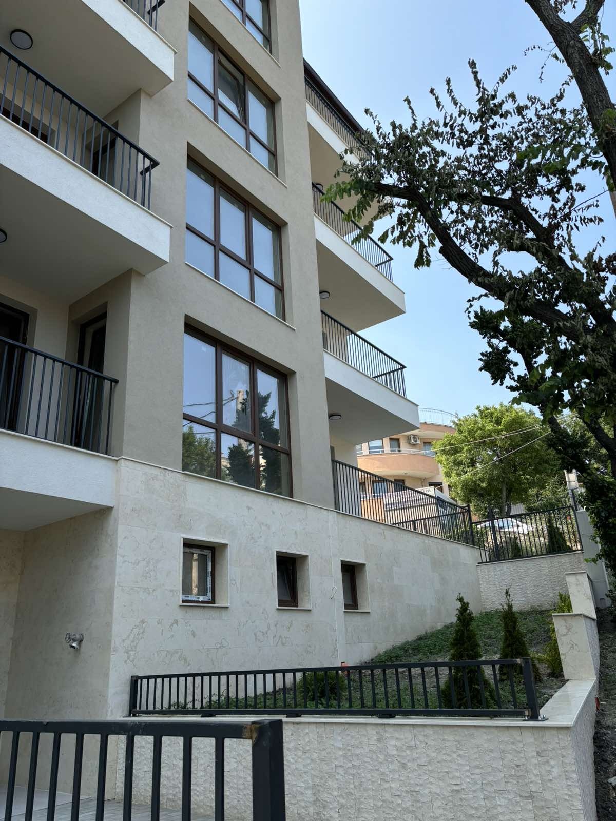 Продава 3-СТАЕН, гр. Варна, Бриз, снимка 3 - Апартаменти - 49417600