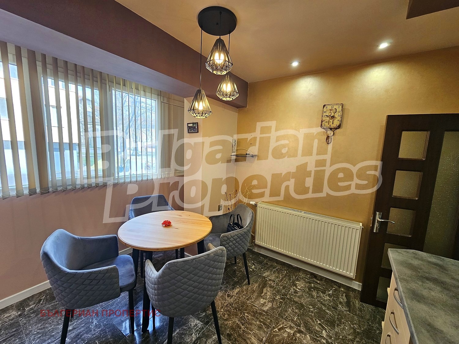 Продава 3-СТАЕН, гр. Правец, област София област, снимка 5 - Апартаменти - 54029863