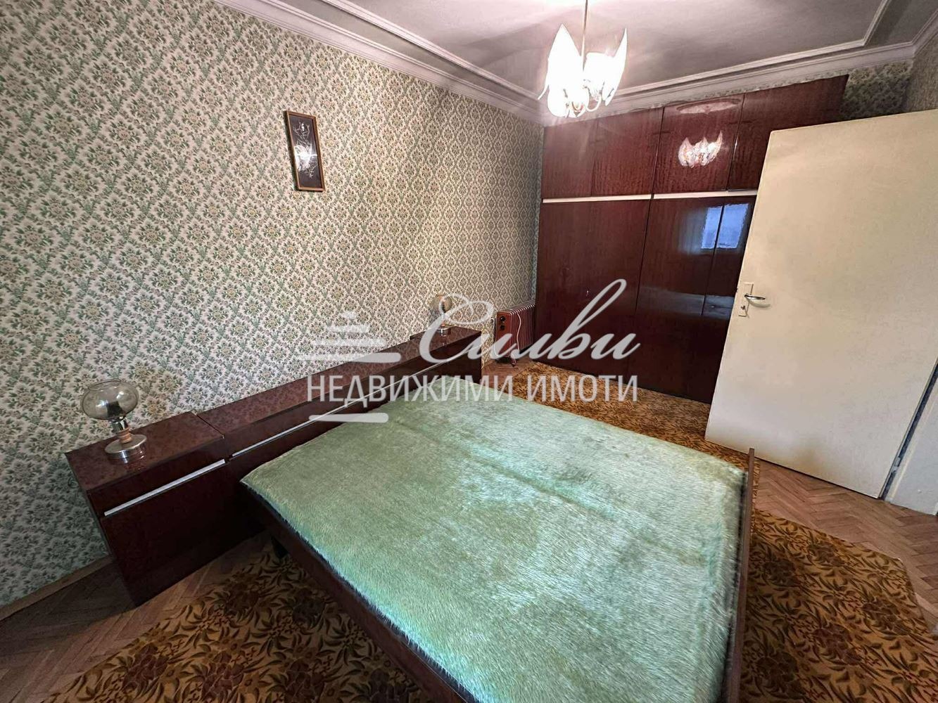 Продава МНОГОСТАЕН, гр. Търговище, Вароша, снимка 2 - Апартаменти - 52721127