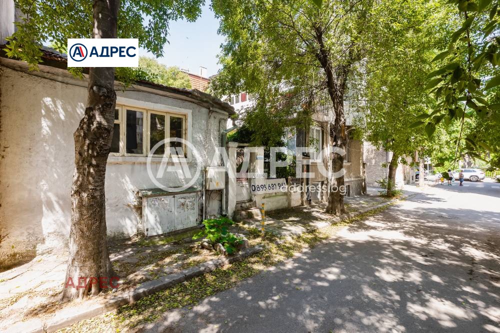 Продава КЪЩА, гр. Варна, Център, снимка 2 - Къщи - 52488423