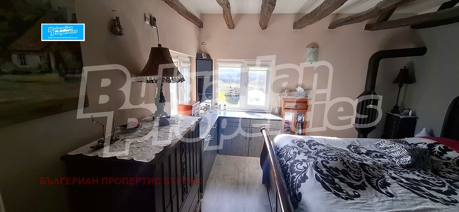 Продава КЪЩА, с. Светлина, област Бургас, снимка 12 - Къщи - 53613067