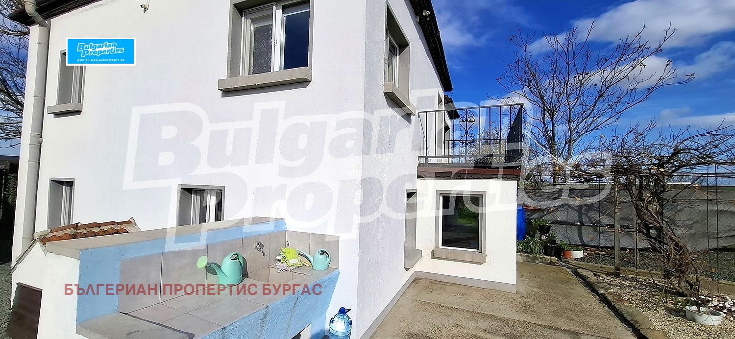 Продава КЪЩА, с. Светлина, област Бургас, снимка 5 - Къщи - 53613067