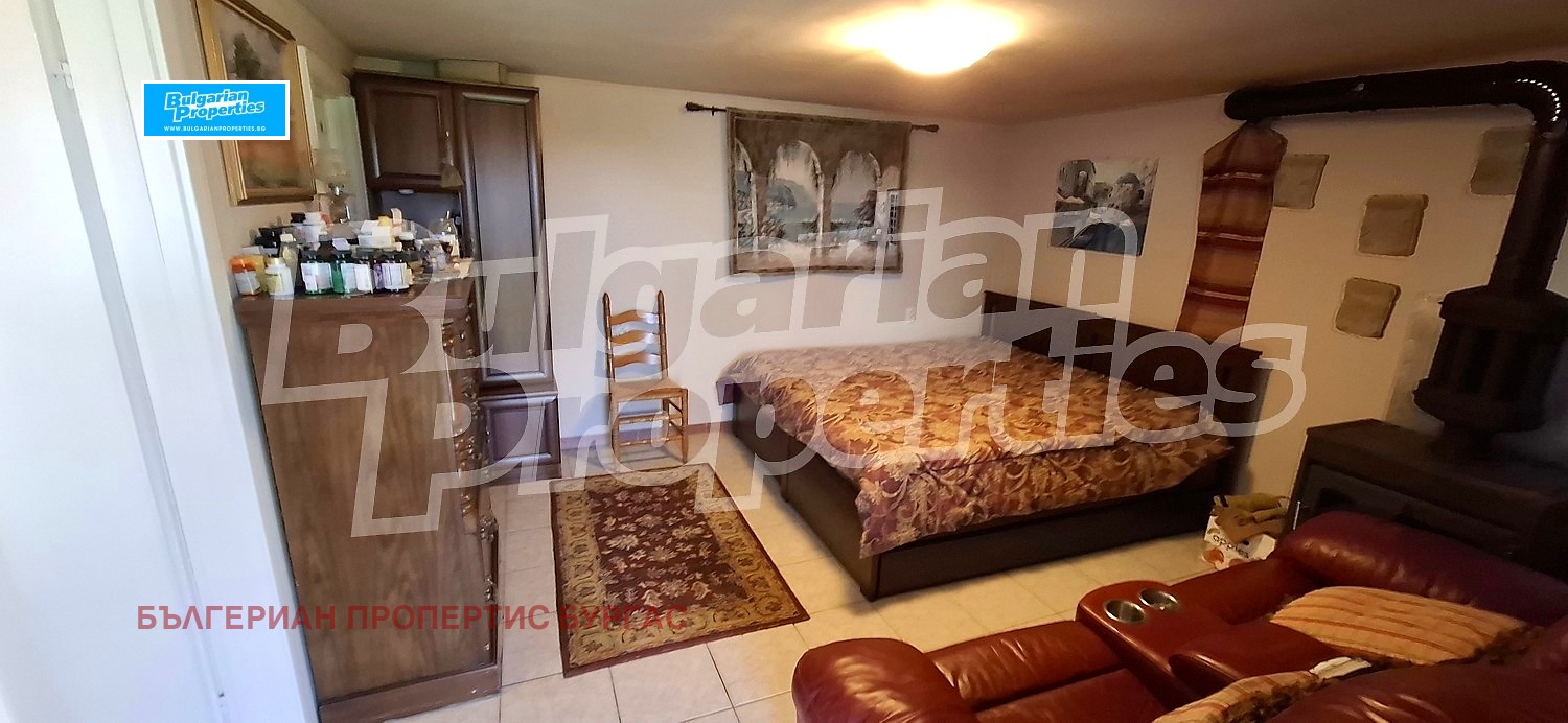 Продава КЪЩА, с. Светлина, област Бургас, снимка 14 - Къщи - 53613067