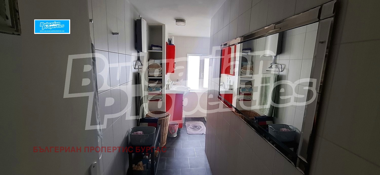 Продава КЪЩА, с. Светлина, област Бургас, снимка 10 - Къщи - 53613067