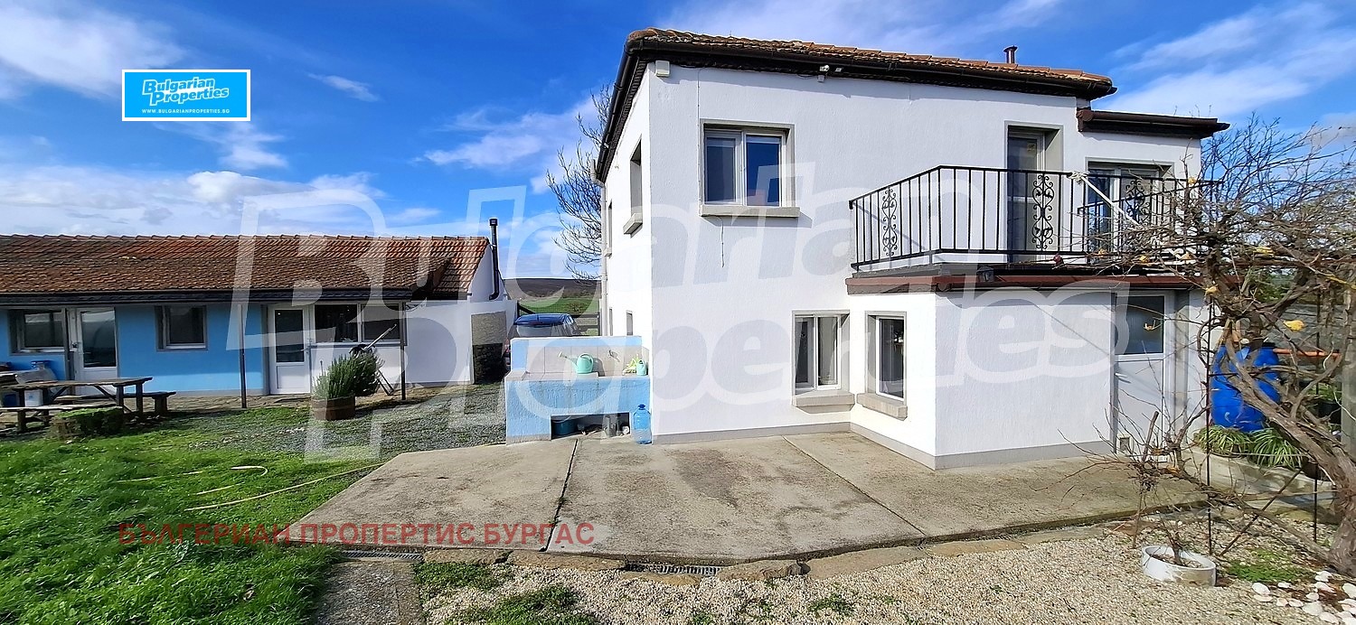 Продава КЪЩА, с. Светлина, област Бургас, снимка 3 - Къщи - 53613067