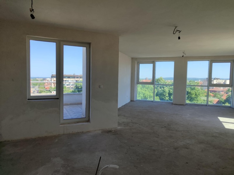 Продава 3-СТАЕН в град Враца, Център - 222 кв.м / 244 200 € » 477 613.69 лв., КЛЕОПАТРА 100