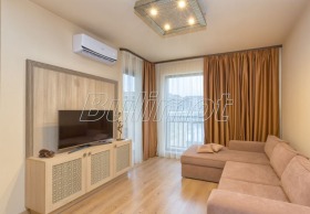 1 bedroom k.k. Zlatni pyasatsi, Varna 2