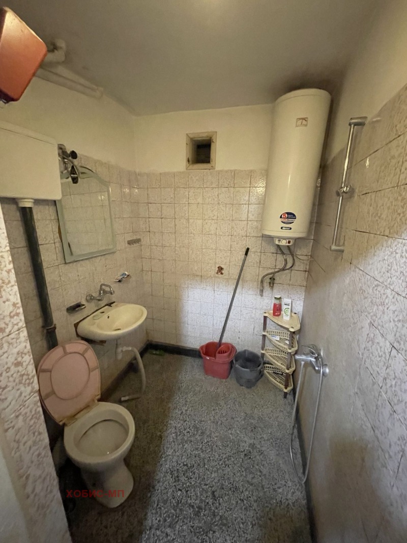 Zu verkaufen  3 Schlafzimmer Plowdiw , Kjutschuk Parisch , 120 qm | 32156690 - Bild [11]
