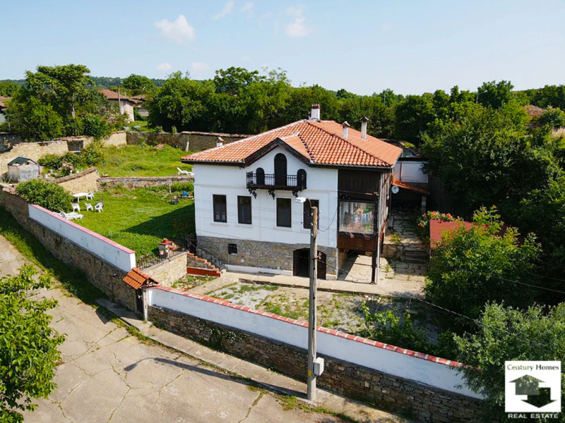 Продава  Къща област Велико Търново , с. Церова кория , 300 кв.м | 71857136