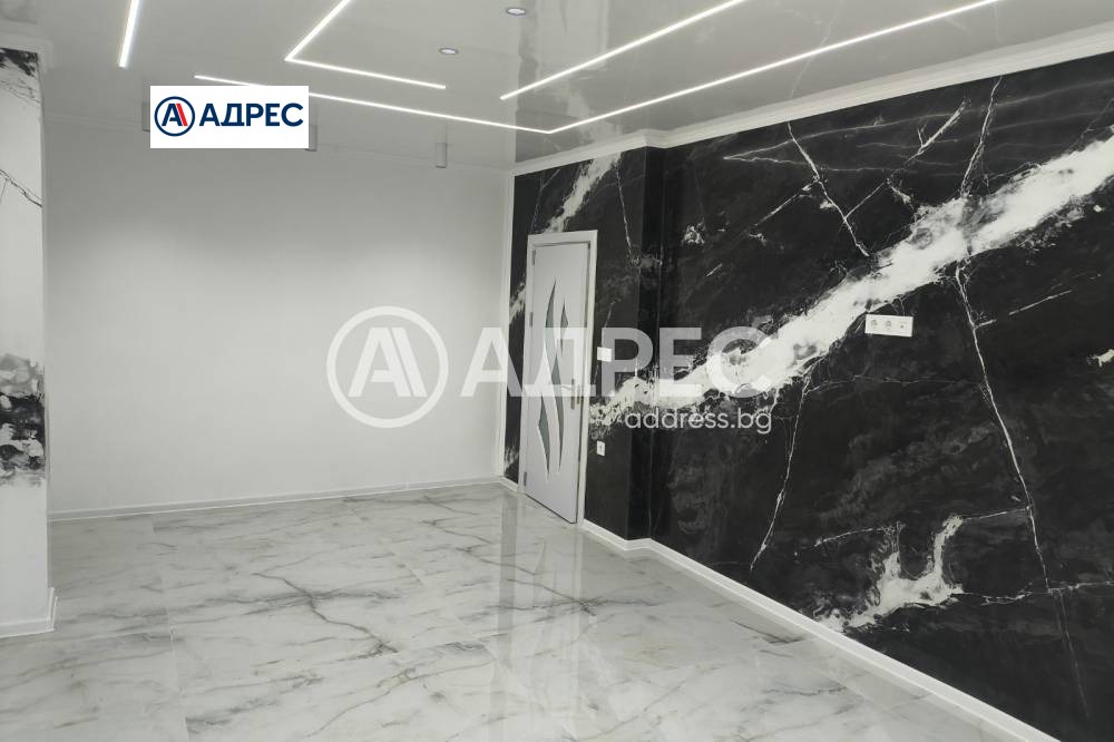 Продава 2-СТАЕН, гр. Разград, Център, снимка 2 - Апартаменти - 54075509