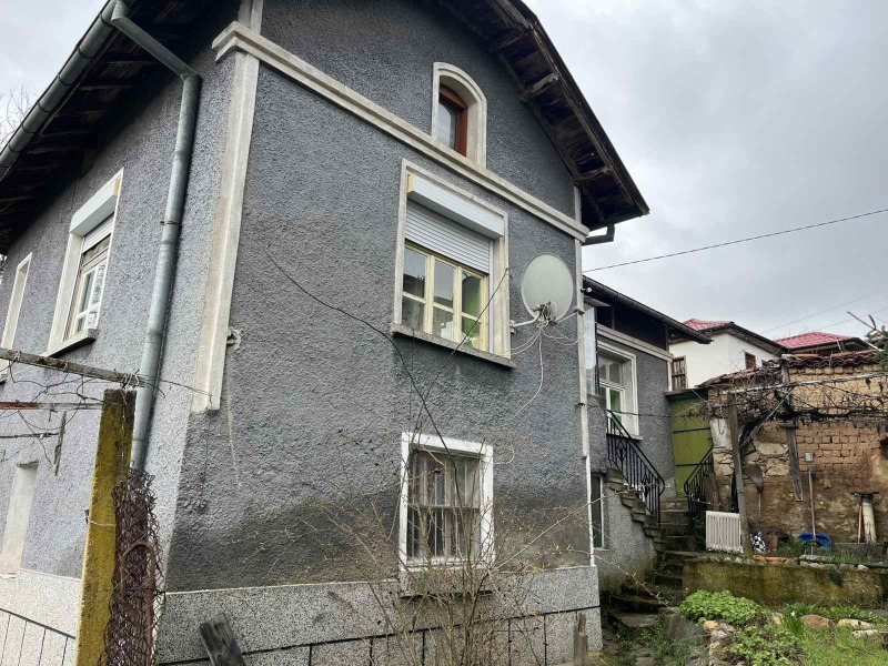 Продава КЪЩА в област Стара Загора, с. Средногорово - 120 кв.м / 60 000 € » 117 349.80 лв., ЕС ДИ ЕН ЕСТЕЙТС ЕООД