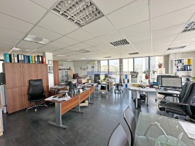 Büro Zapadna promischlena zona, Warna 6