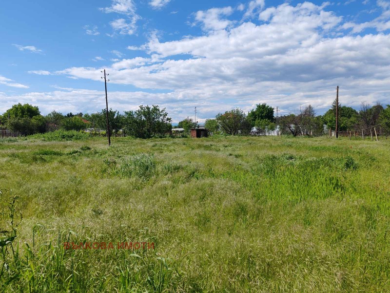 Продава ПАРЦЕЛ в област Стара Загора, с. Черна гора - 2113 кв.м / 9 000 € » 17 602.47 лв., ВЪЛКОВА ИМОТИ