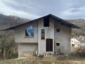 Продажба на имоти в с. Драганчетата, област Габрово - изображение 3 