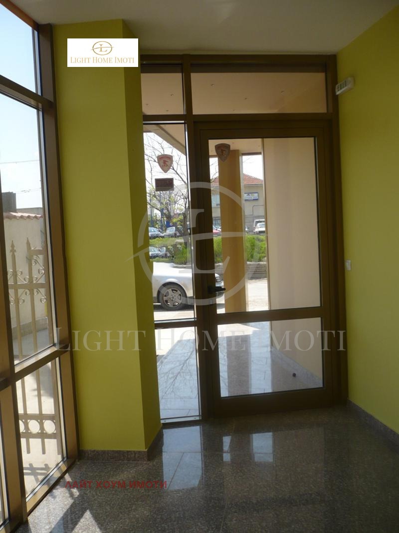 En venta  Oficina Plovdiv , Karshiyaka , 84 metros cuadrados | 66862117 - imagen [7]
