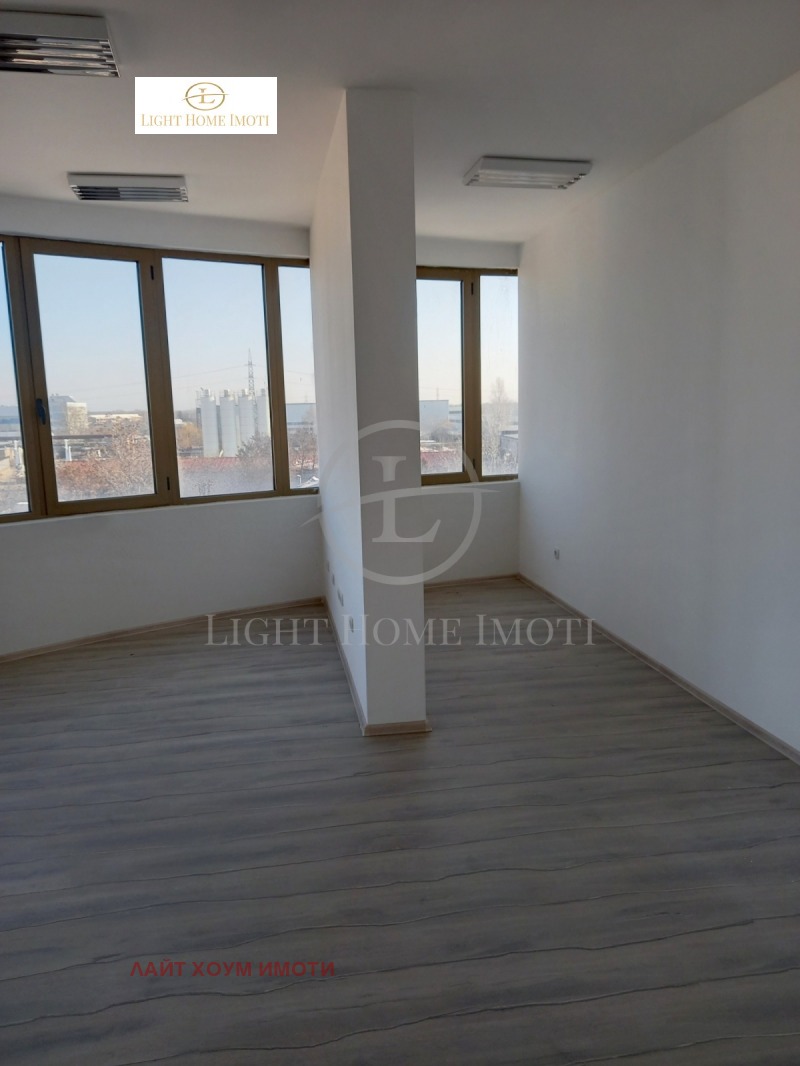 En venta  Oficina Plovdiv , Karshiyaka , 84 metros cuadrados | 66862117 - imagen [4]