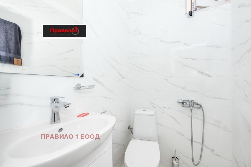 Продава ЕТАЖ ОТ КЪЩА, гр. Пловдив, Център, снимка 12 - Етаж от къща - 53259973