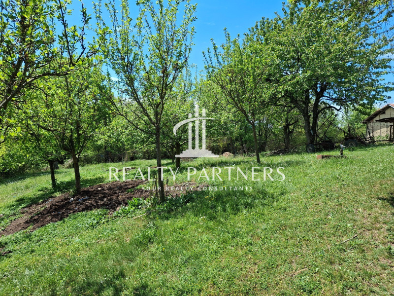 Продава КЪЩА, с. Горна Врабча, област Перник, снимка 14 - Къщи - 52321891