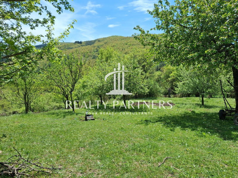 Продава КЪЩА, с. Горна Врабча, област Перник, снимка 11 - Къщи - 52321891