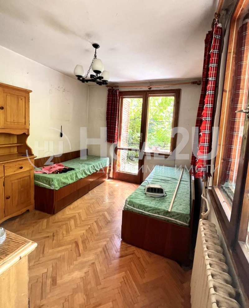 Продава КЪЩА, гр. София, в.з.Бункера, снимка 3 - Къщи - 52550523