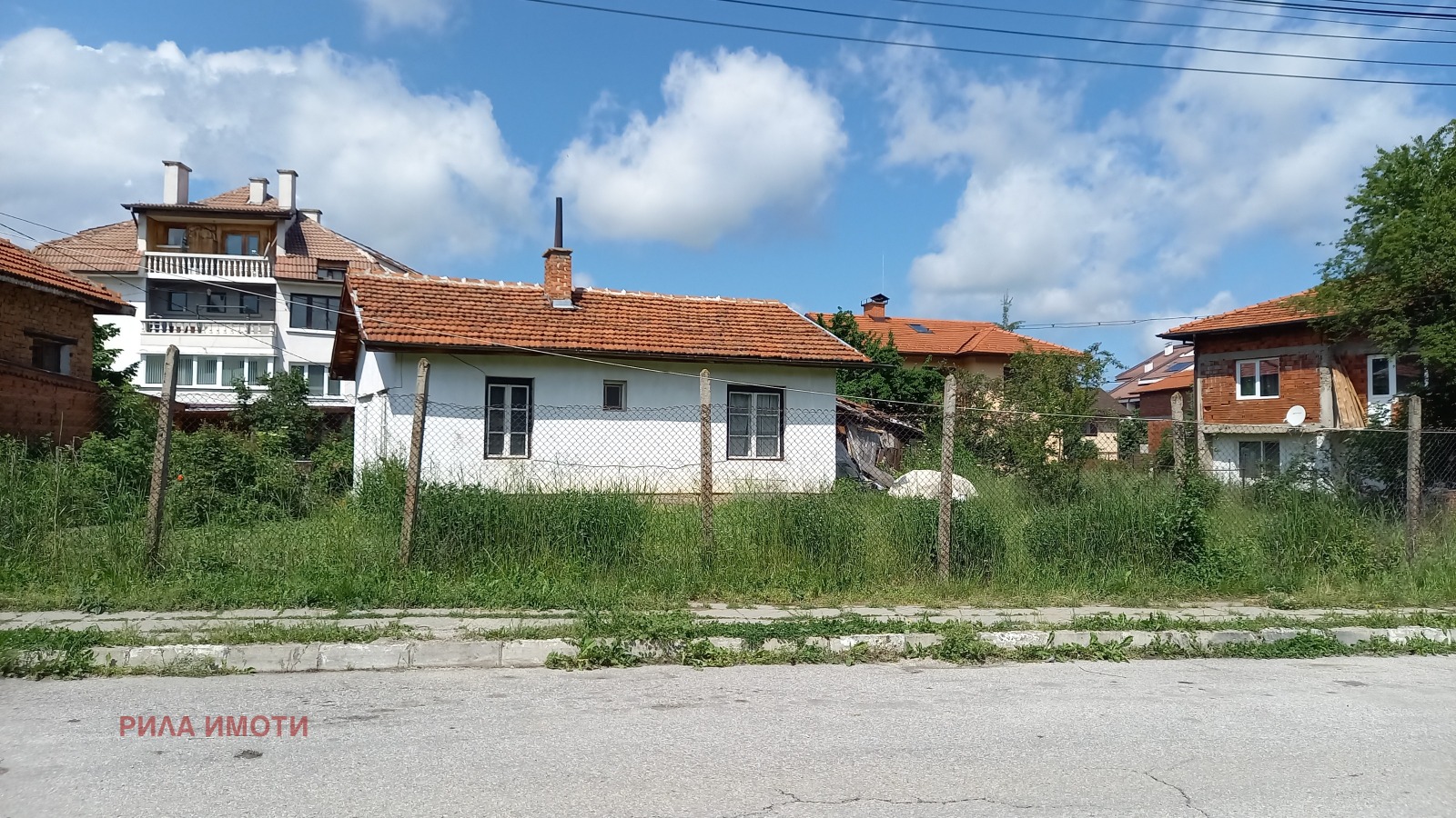 Продава КЪЩА, гр. Самоков, област София област