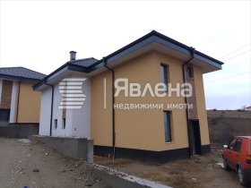 На продаж Будинок