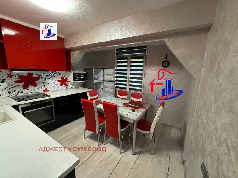 De vânzare  1 dormitor Șumen , Traciia , 64 mp | 27444920 - imagine [2]