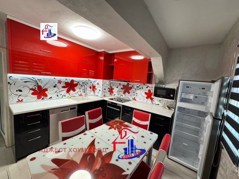 De vânzare  1 dormitor Șumen , Traciia , 64 mp | 27444920