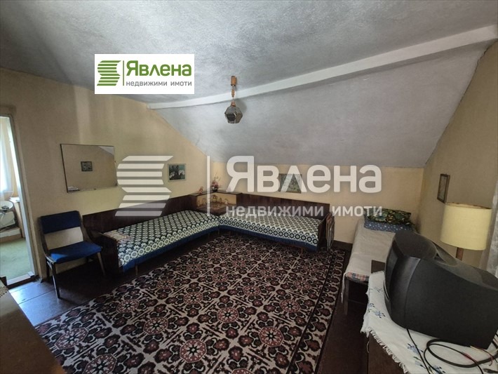 Продава КЪЩА, с. Врачеш, област София област, снимка 4 - Къщи - 52298163