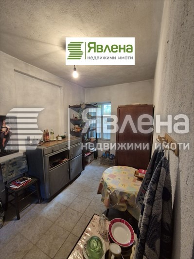 Продава КЪЩА, с. Врачеш, област София област, снимка 6 - Къщи - 52298163